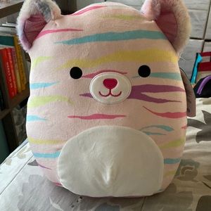 Squishmallow 11 inch Atoosa